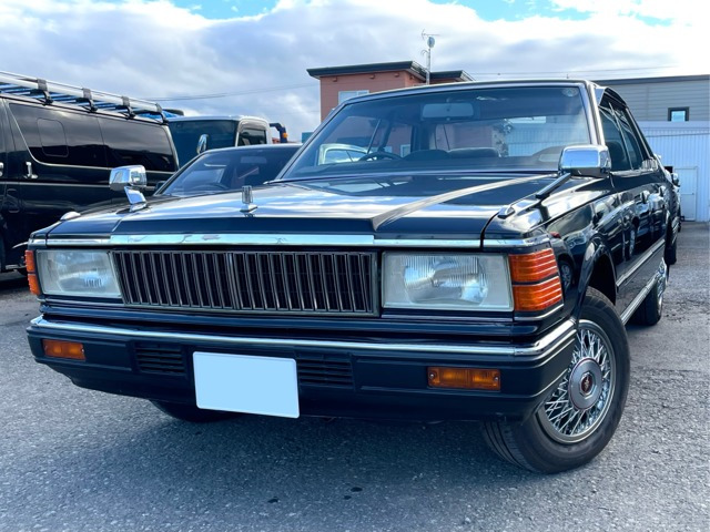 日産 セドリックセダン 