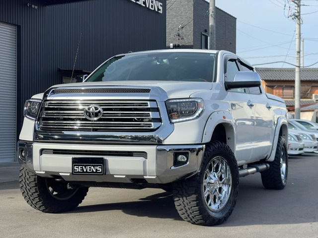 米国トヨタ タンドラ 