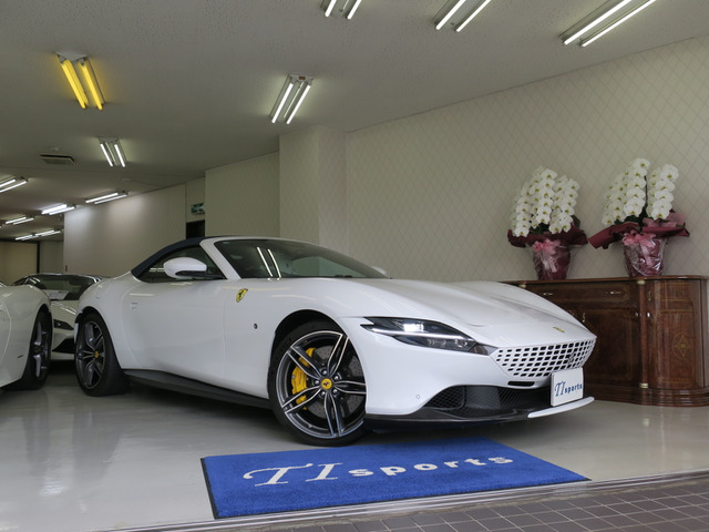 フェラーリ ローマスパイダー 