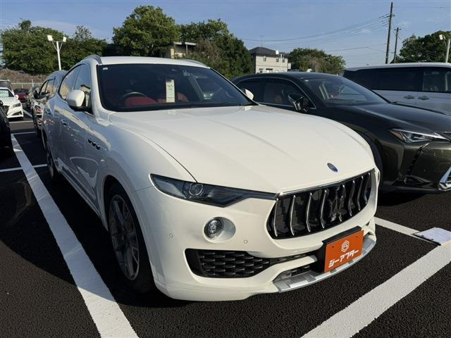 マセラティ レヴァンテ 