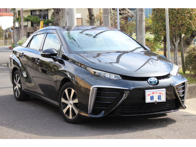 トヨタ MIRAI 