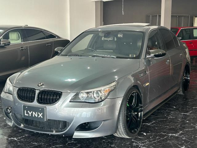 BMW M5 
