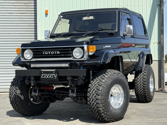トヨタ ランドクルーザー70 