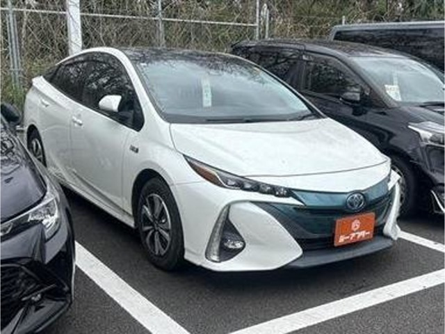 トヨタ プリウスPHV 