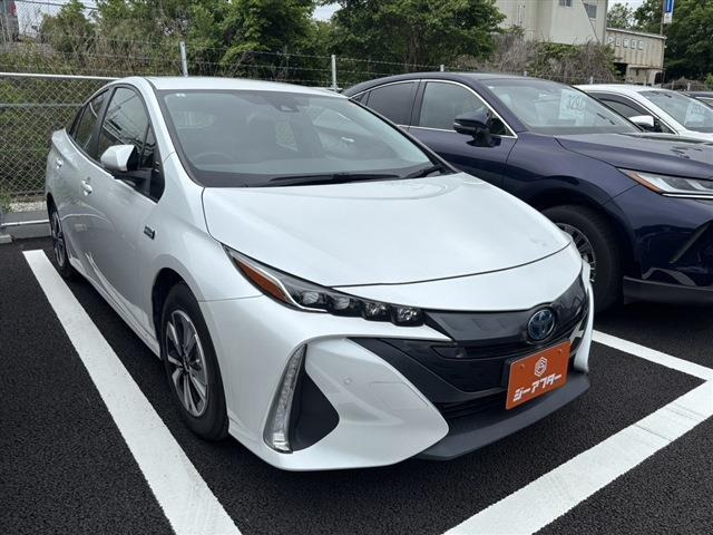 トヨタ プリウスPHV 