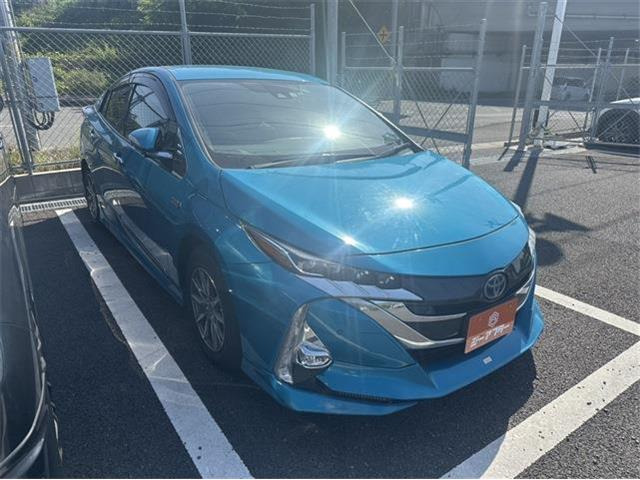 トヨタ プリウスPHV 