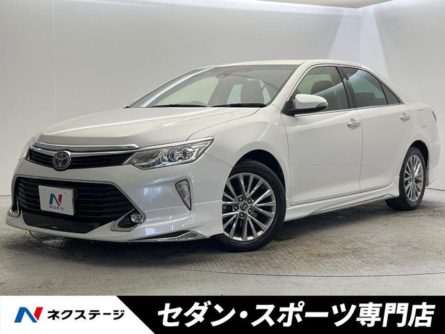 トヨタ カムリハイブリッド 