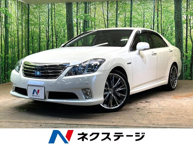 トヨタ クラウンハイブリッド 