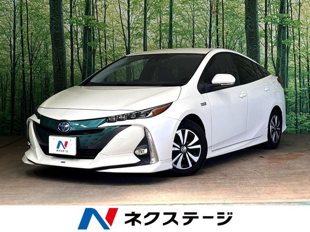 トヨタ プリウスPHV 