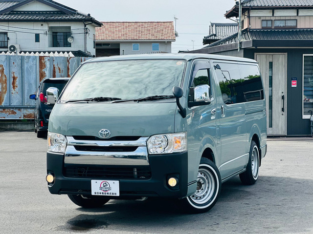 トヨタ ハイエースバン 