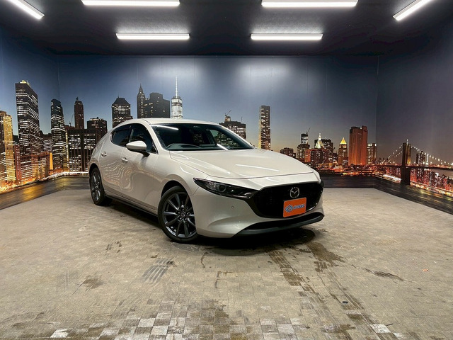 マツダ MAZDA3ファストバック 