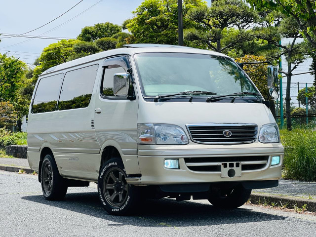 トヨタ ハイエース 