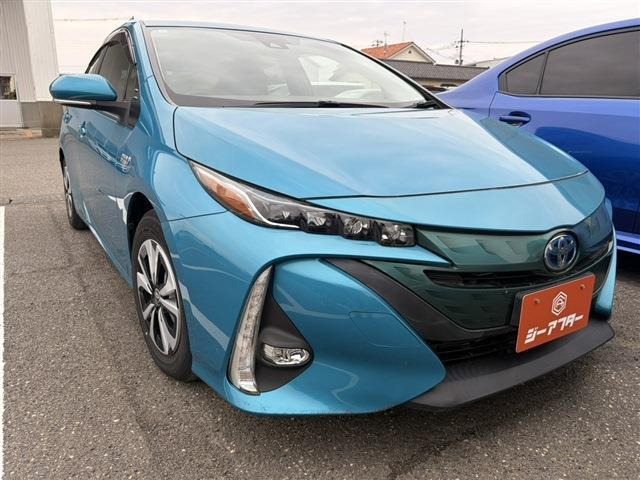 トヨタ プリウスPHV 