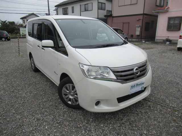 日産 セレナ 