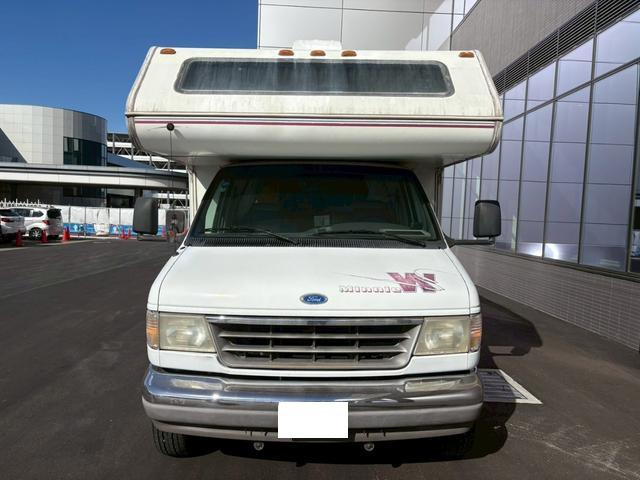 フォード E-350 