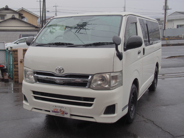 トヨタ ハイエースバン 