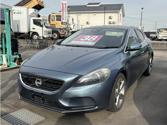 ボルボ V40 