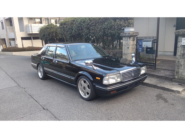 日産 セドリックセダン 