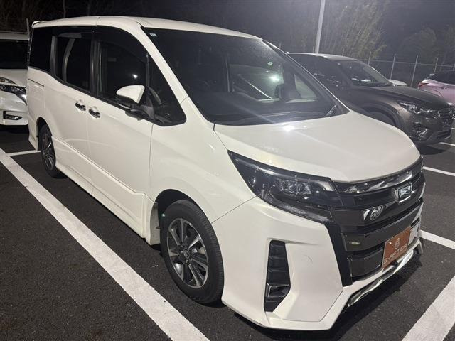トヨタ ノア 
