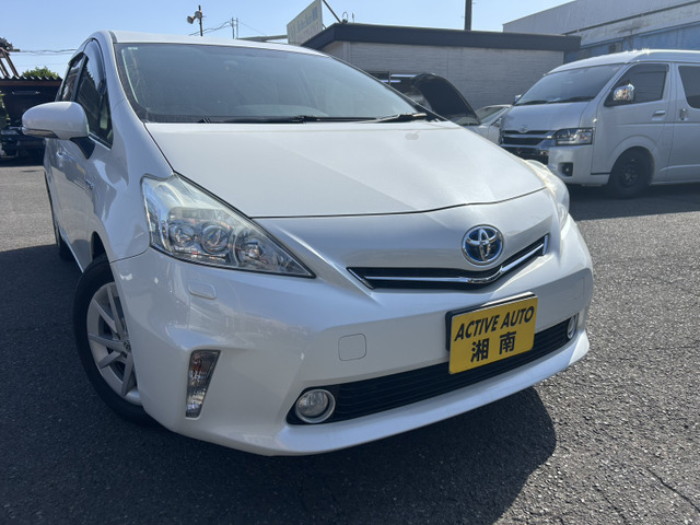 トヨタ プリウスα 