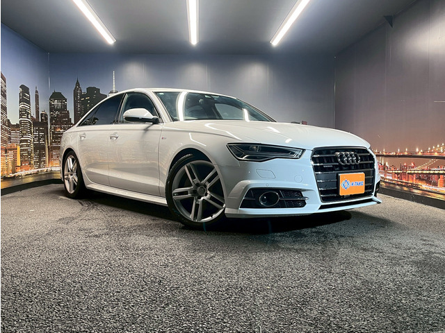 アウディ A6 