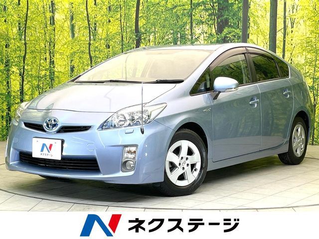 トヨタ プリウス 