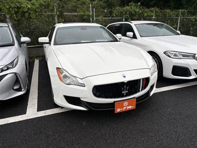 マセラティ クアトロポルテ 