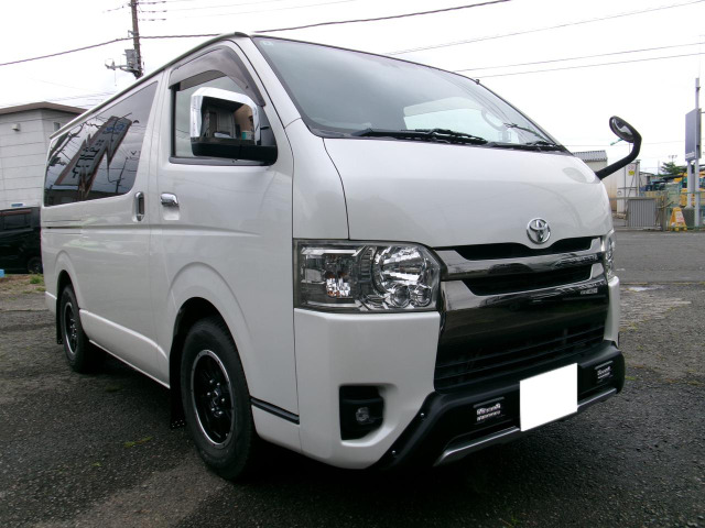 トヨタ ハイエースバン 