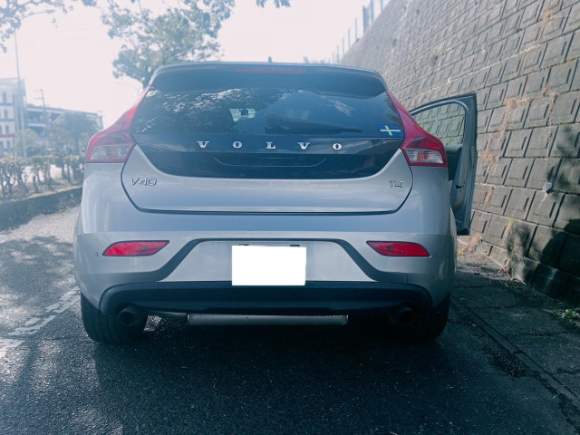 ボルボ V40 