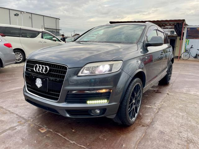アウディ Q7 