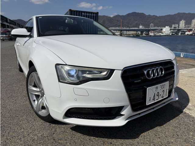 アウディ A5 