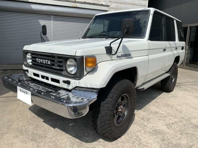トヨタ ランドクルーザー70 