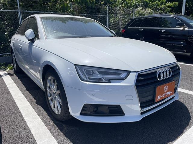 アウディ A4 