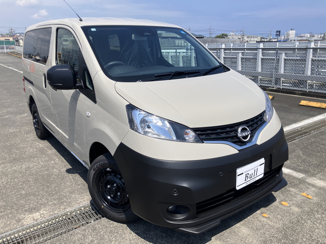 日産 NV200バネット 