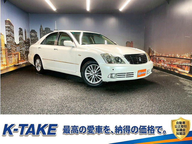 トヨタ クラウン 