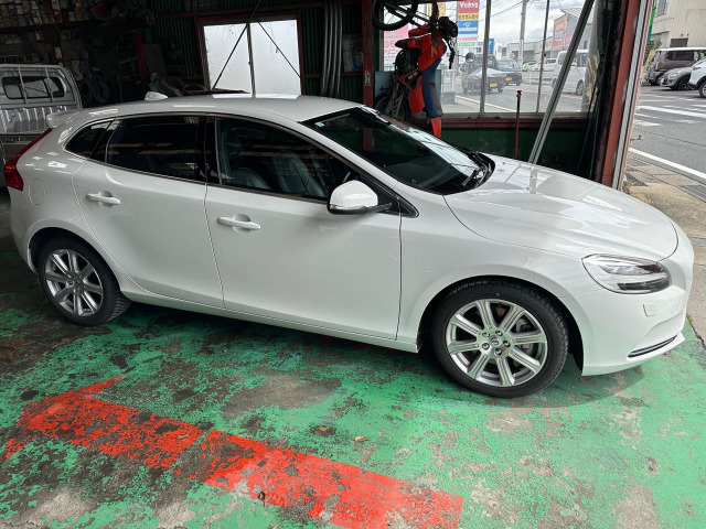ボルボ V40 