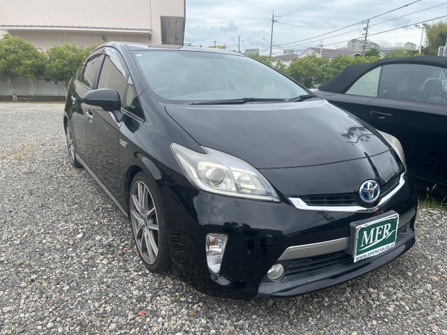 トヨタ プリウスPHV 