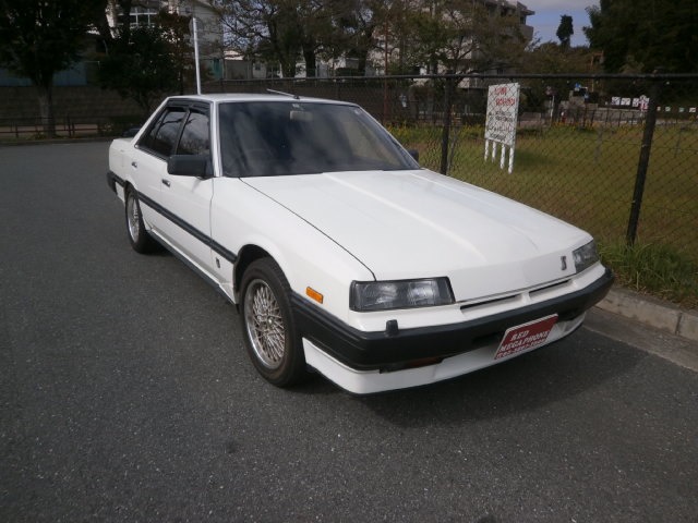 日産 スカイライン 