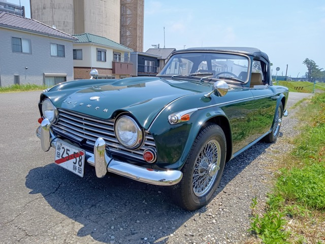 トライアンフ TR-4 