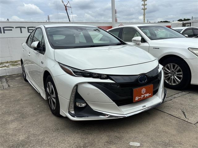 トヨタ プリウスPHV 
