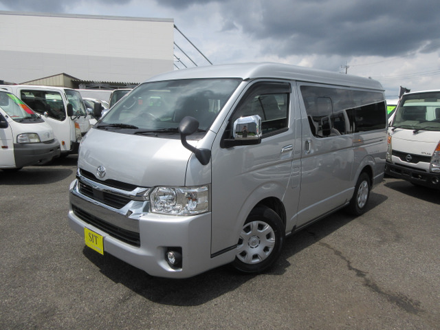 トヨタ ハイエース 