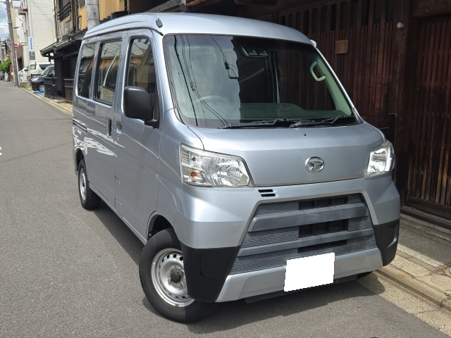 ダイハツ ハイゼットカーゴ 