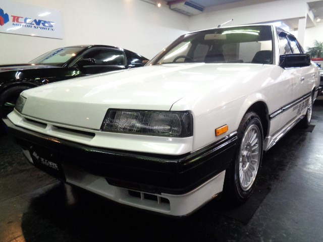 日産 スカイライン 
