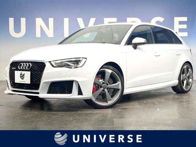アウディ RS3スポーツバック 