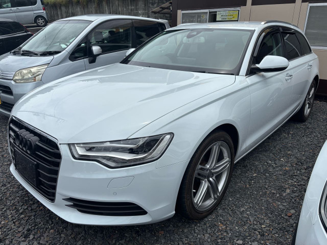 アウディ A6アバント 