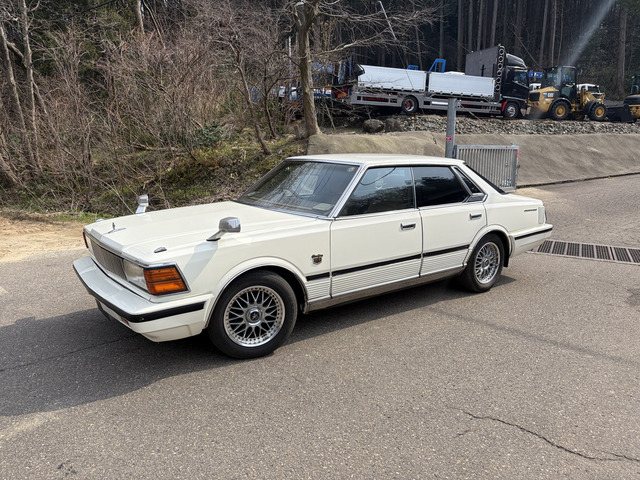 日産 セドリック 