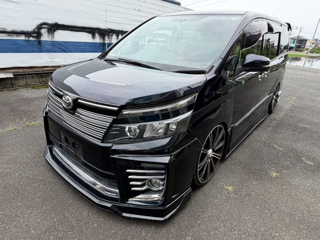 トヨタ ヴォクシー 