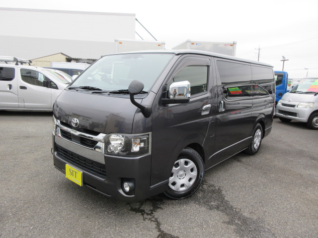 トヨタ ハイエースバン 