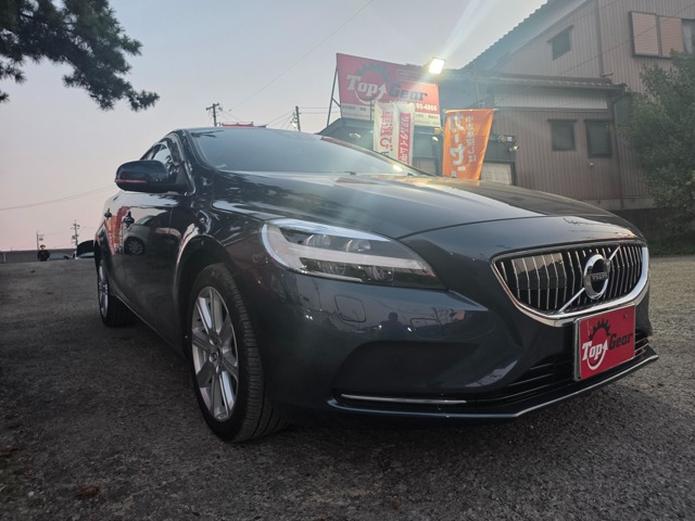 ボルボ V40 