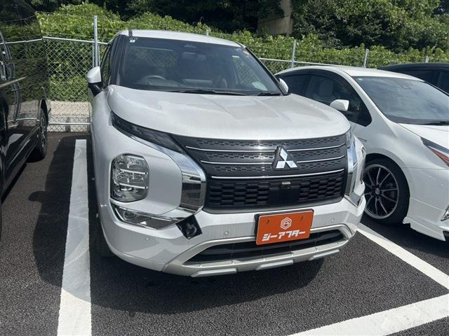 三菱 アウトランダー 
